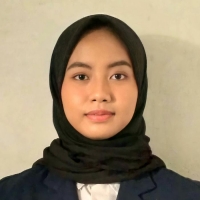 Putri Widiana